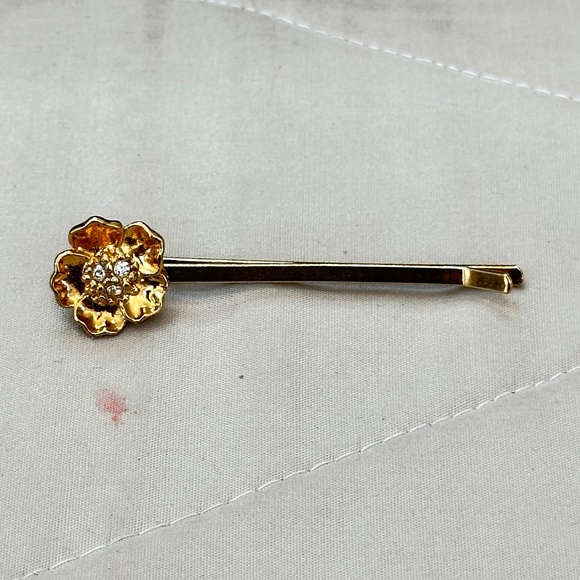 Gold Tone Hair Pin w/Flower & Clear Crystals. Vintage. - Picture 6 of 11
